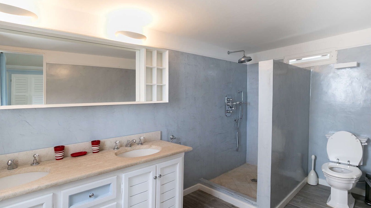 Photo of Bathroom in Les Terres Basses