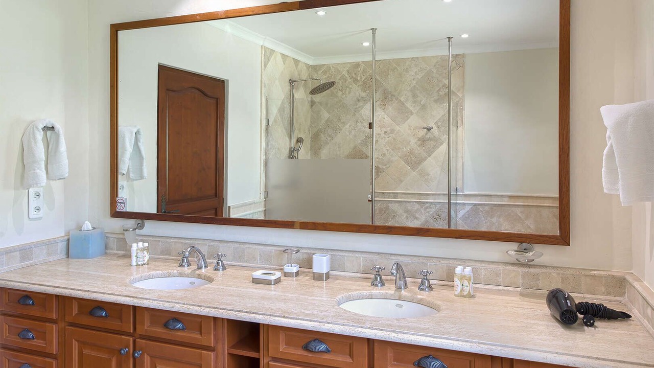 Photo of Bathroom in Les Terres Basses