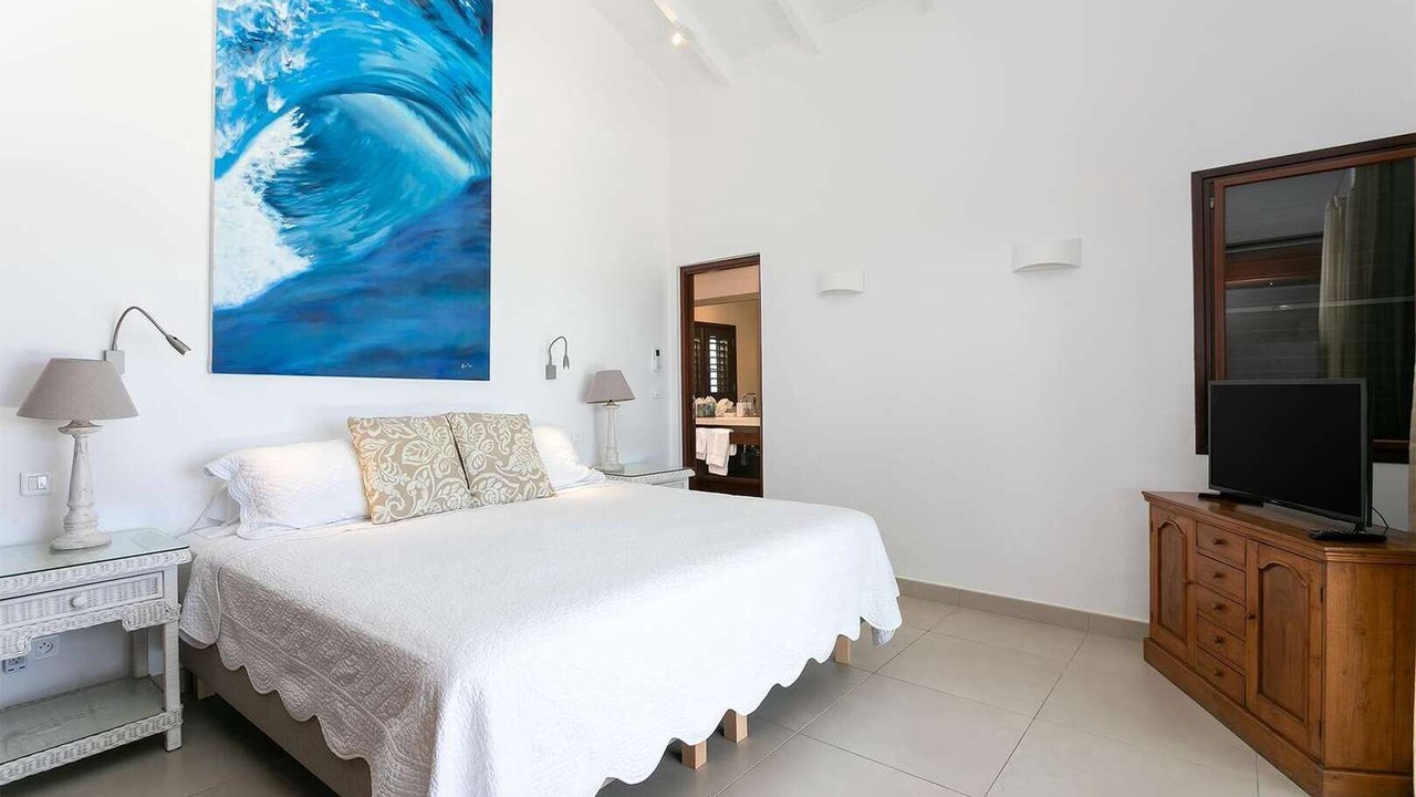 Photo of Bedroom in Plum Bay