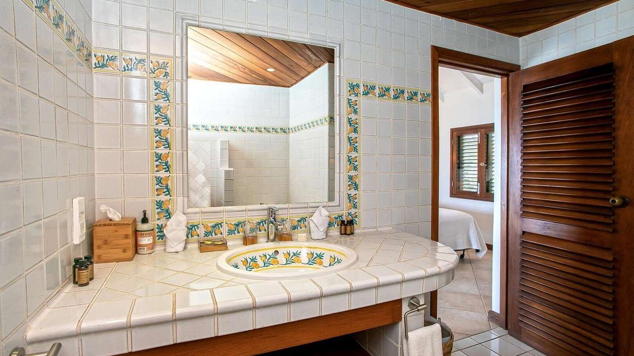 Photo of Bathroom in Plum Bay