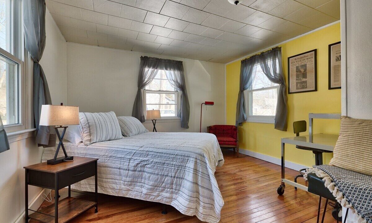 Photo of Bedroom in Coventry Lake