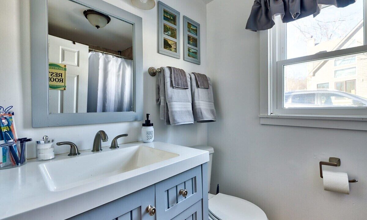 Photo of Bathroom in Coventry Lake