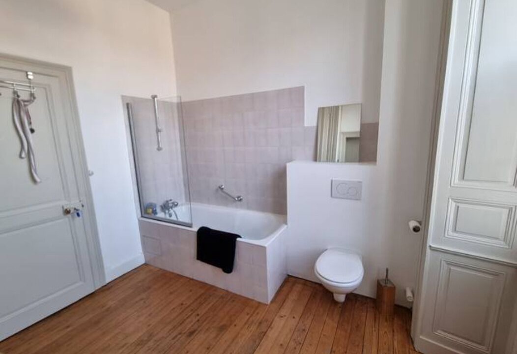 Photo of Bathroom in Laval