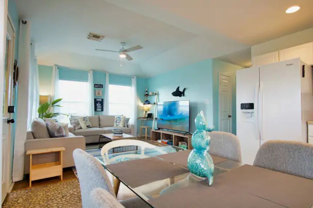Photo of Livingroom in Surfside Beach