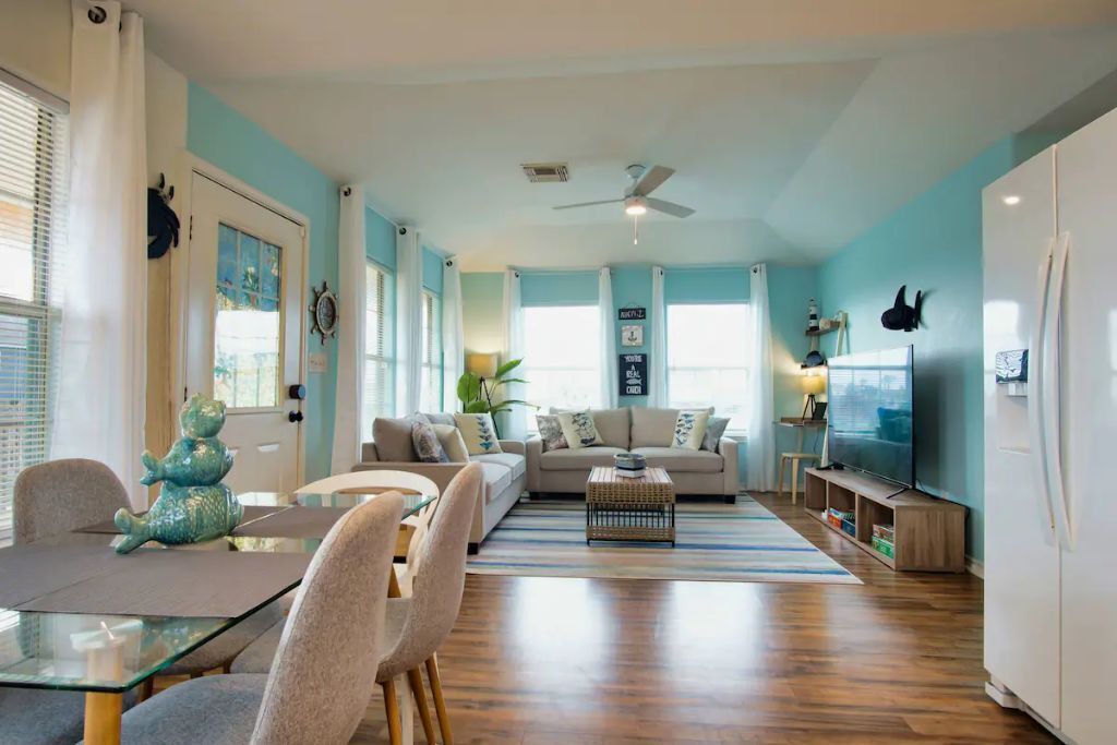 Photo of Livingroom in Surfside Beach