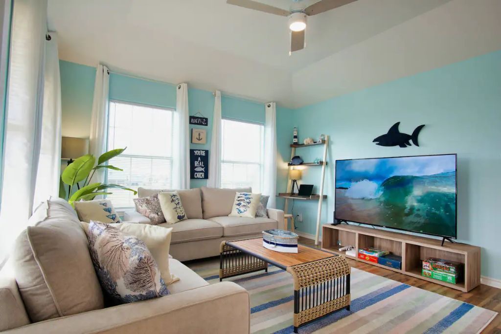 Photo of Livingroom in Surfside Beach