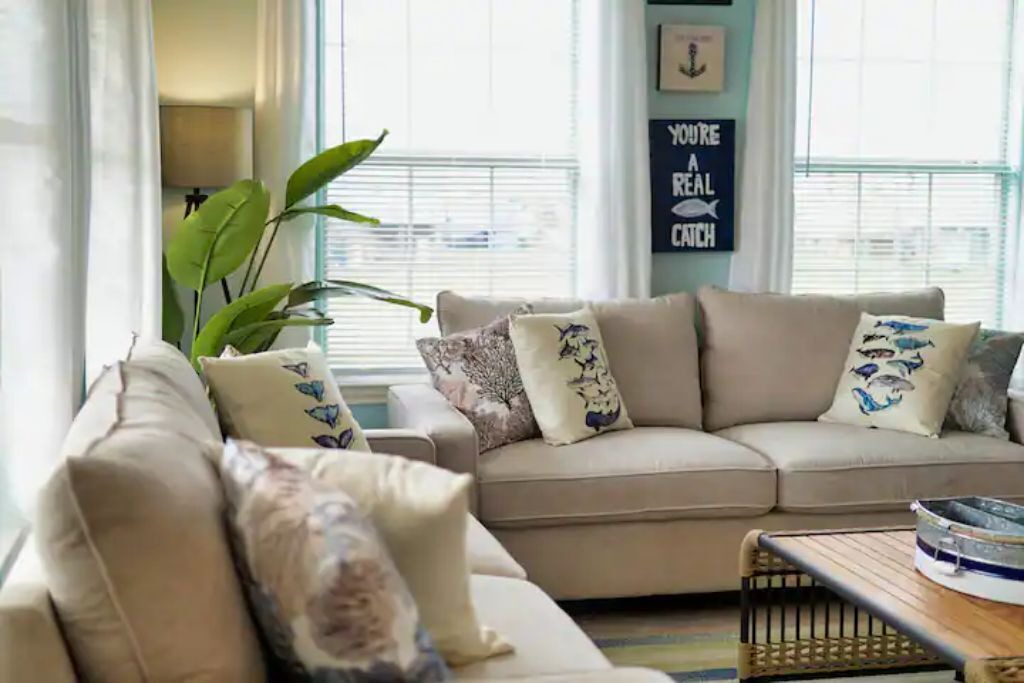 Photo of Livingroom in Surfside Beach
