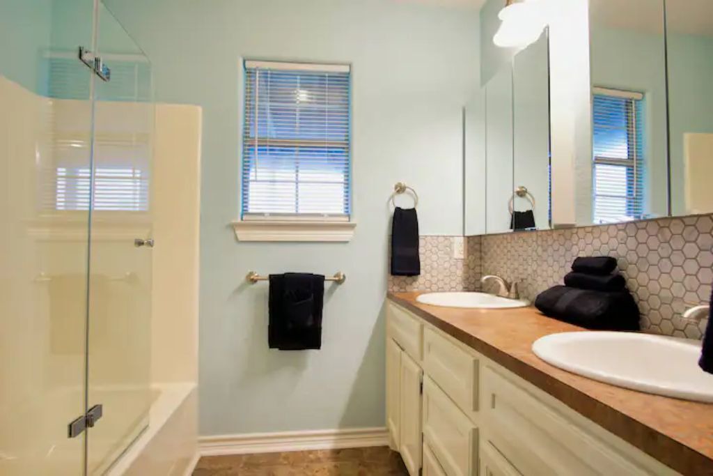 Photo of Bathroom in Surfside Beach