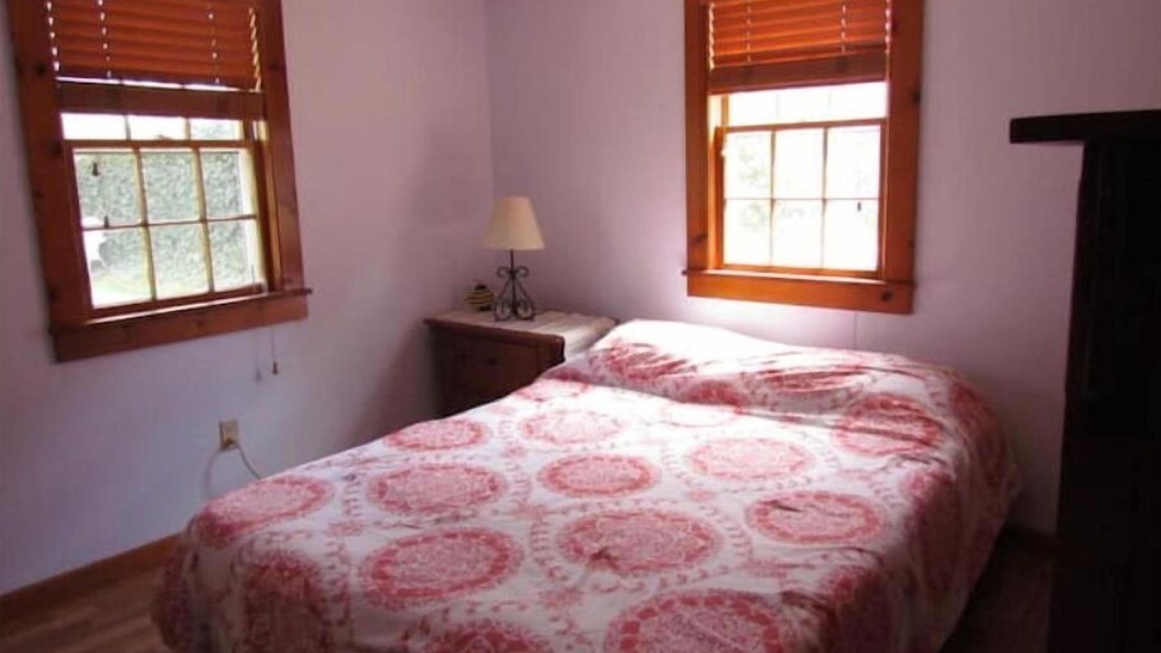 Photo of Bedroom in Mashpee