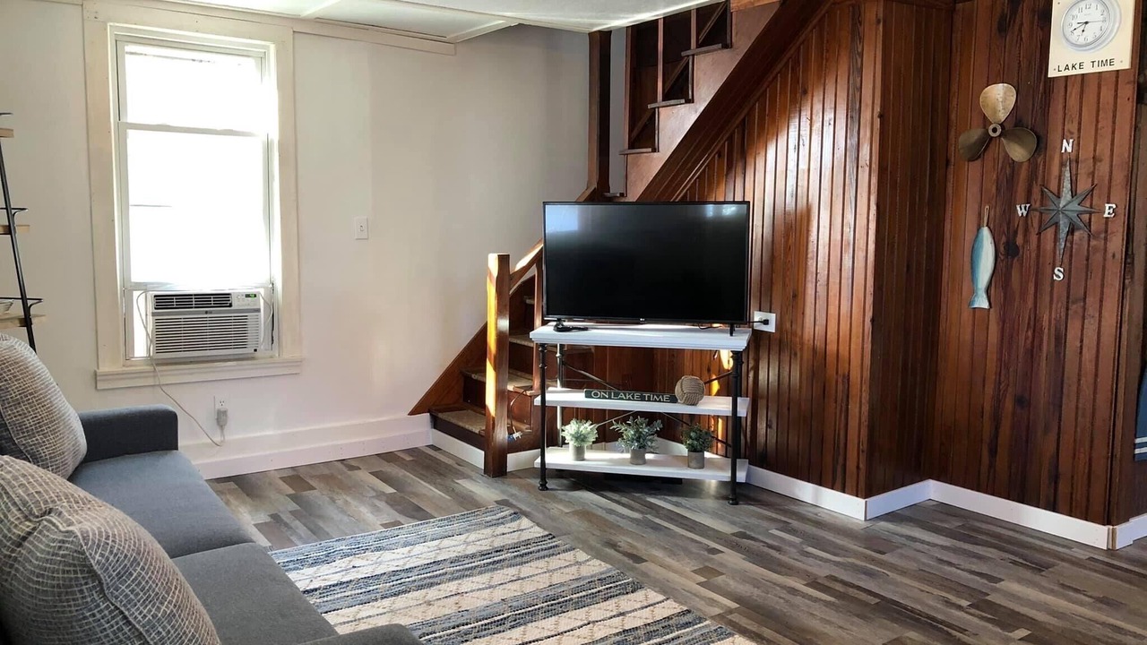 Photo of Livingroom in Coldwater