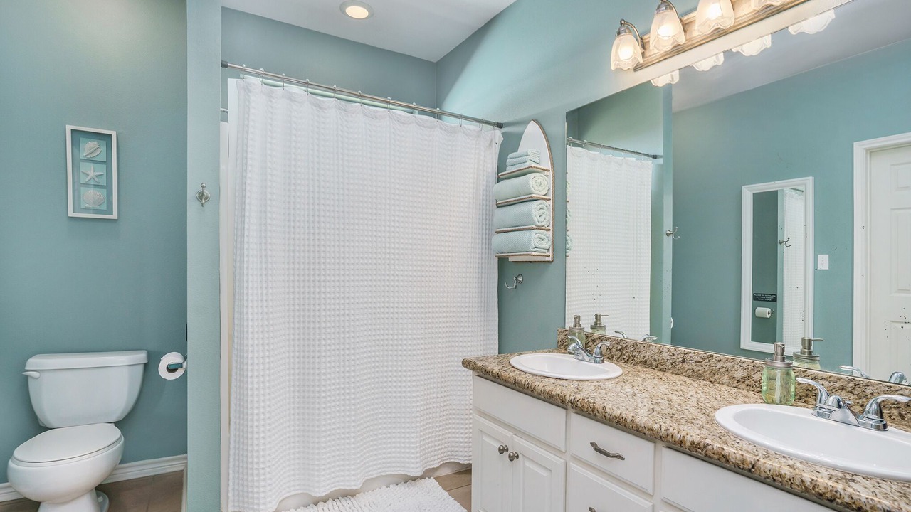 Photo of Bathroom in Crystal Beach
