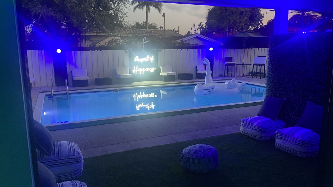 Photo of Outdoor in Hallandale Beach