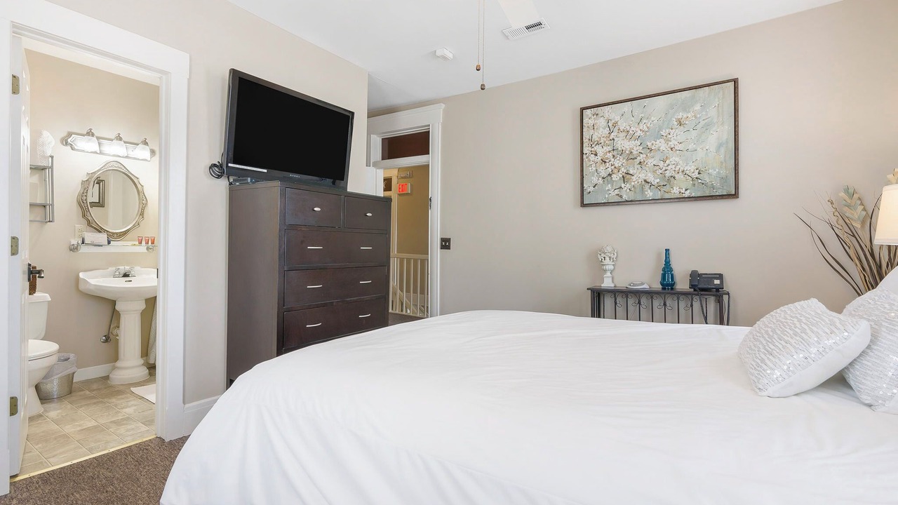 Photo of Bedroom in Downtown Branson
