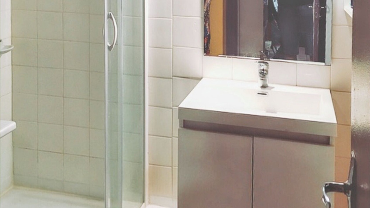 Photo of Bathroom in Gares