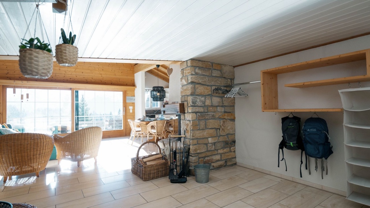 Photo of Livingroom in Mitloedi