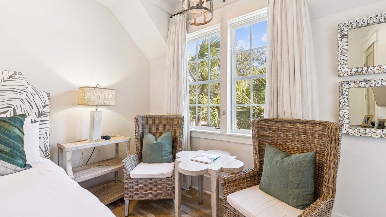 Photo of Bedroom in Gulf District