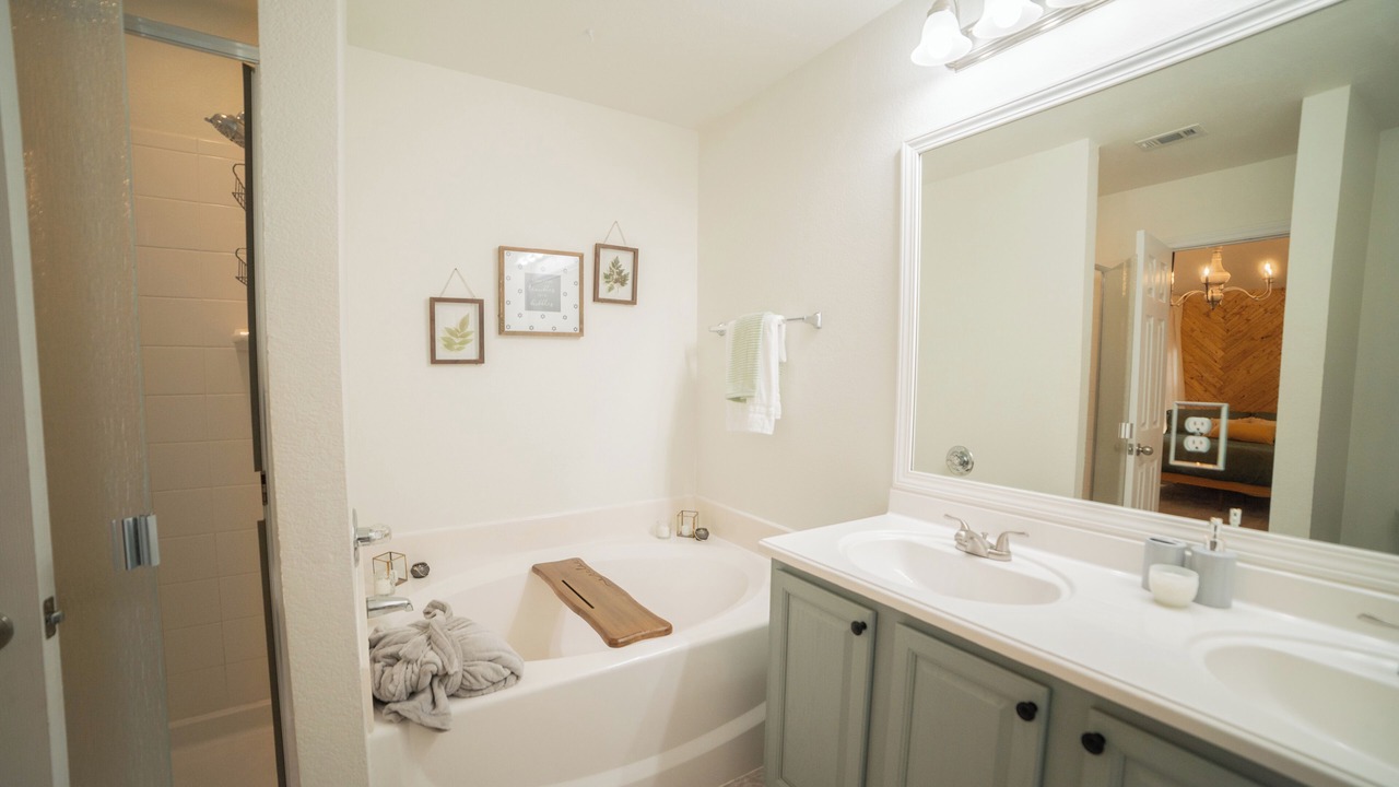 Photo of Bathroom in Waxahachie