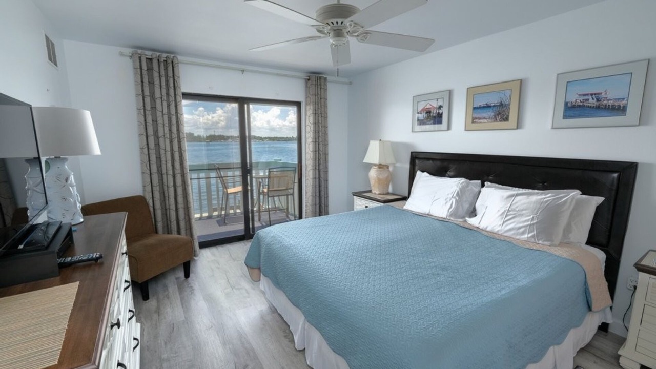 Photo of Bedroom in Bradenton Beach