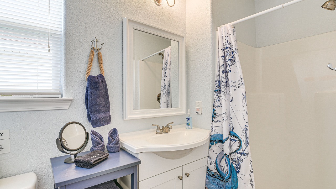 Photo of Bathroom in Surfside Beach