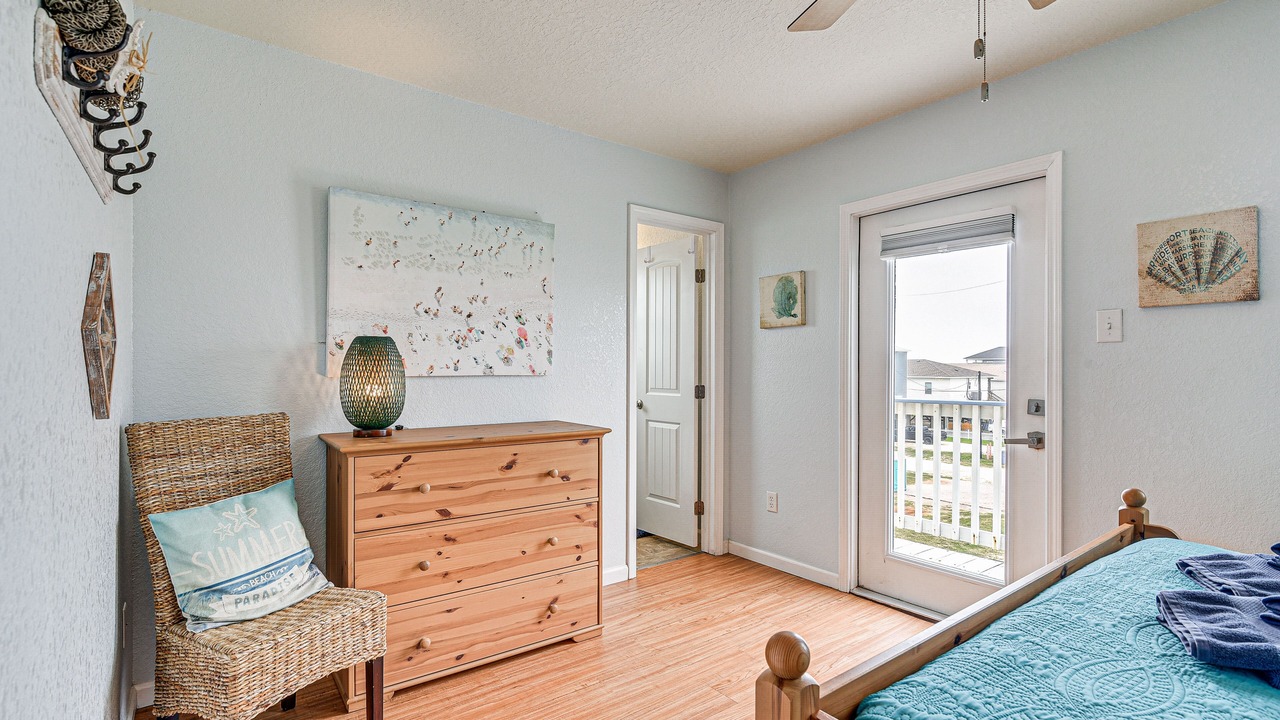 Photo of Bedroom in Surfside Beach