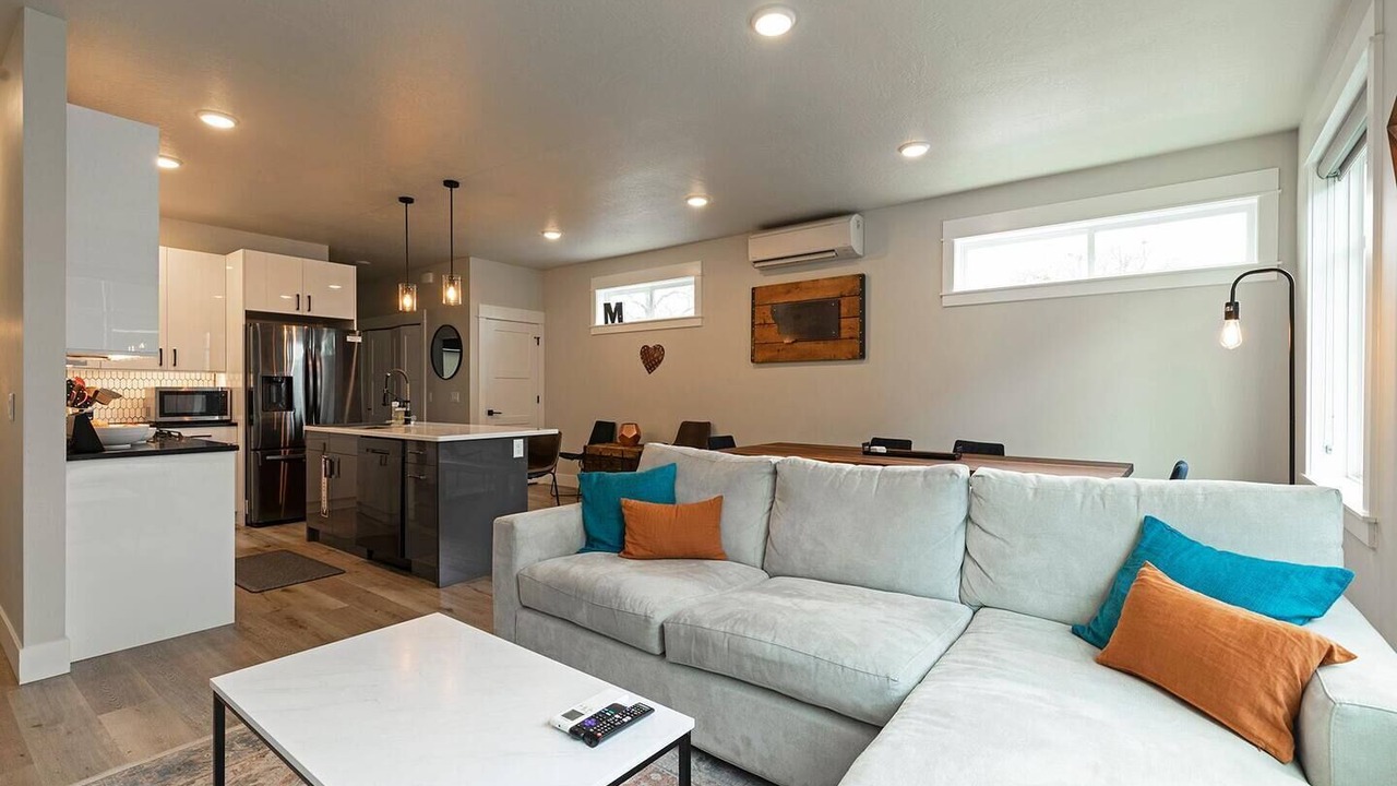 Photo of Livingroom in Rose Park