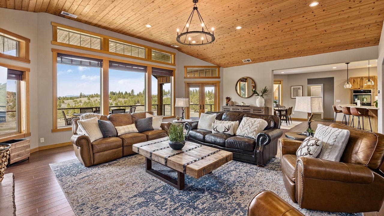 Photo of Livingroom in Cle Elum