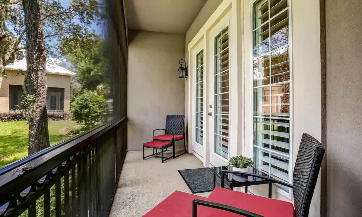Photo of Patio Balcony in American Beach