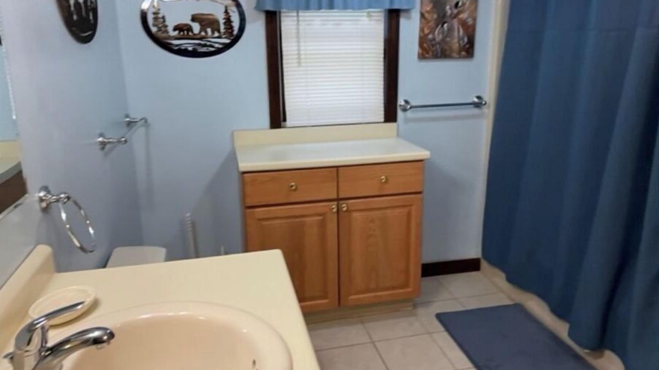 Photo of Bathroom in Sunapee