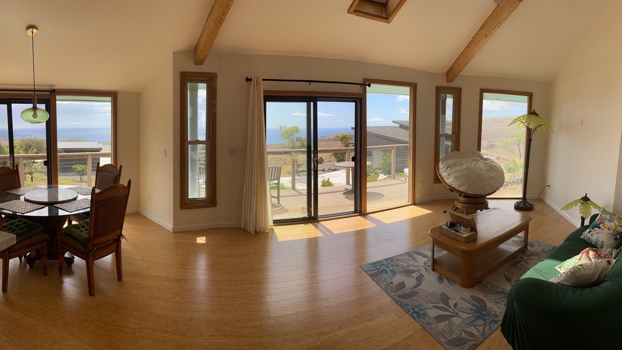 Photo of Livingroom in Kamuela