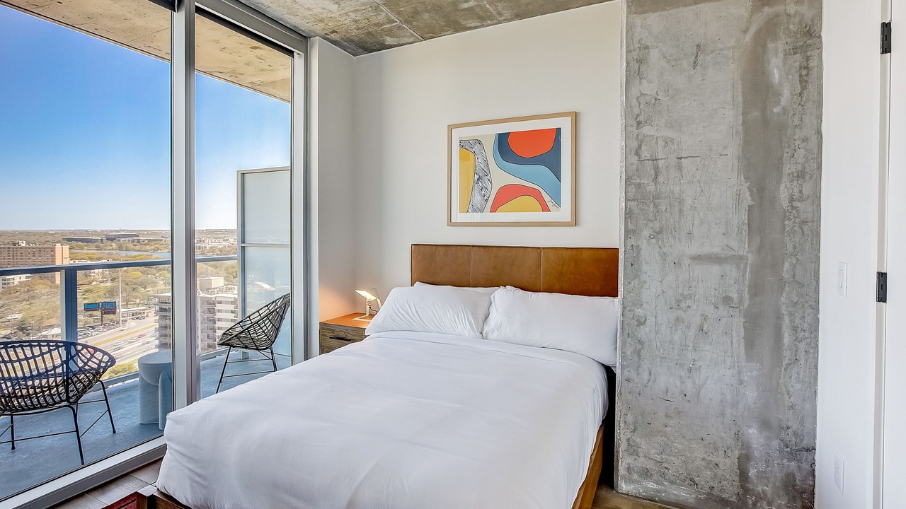 Photo of Bedroom in Rainey Street Historic District