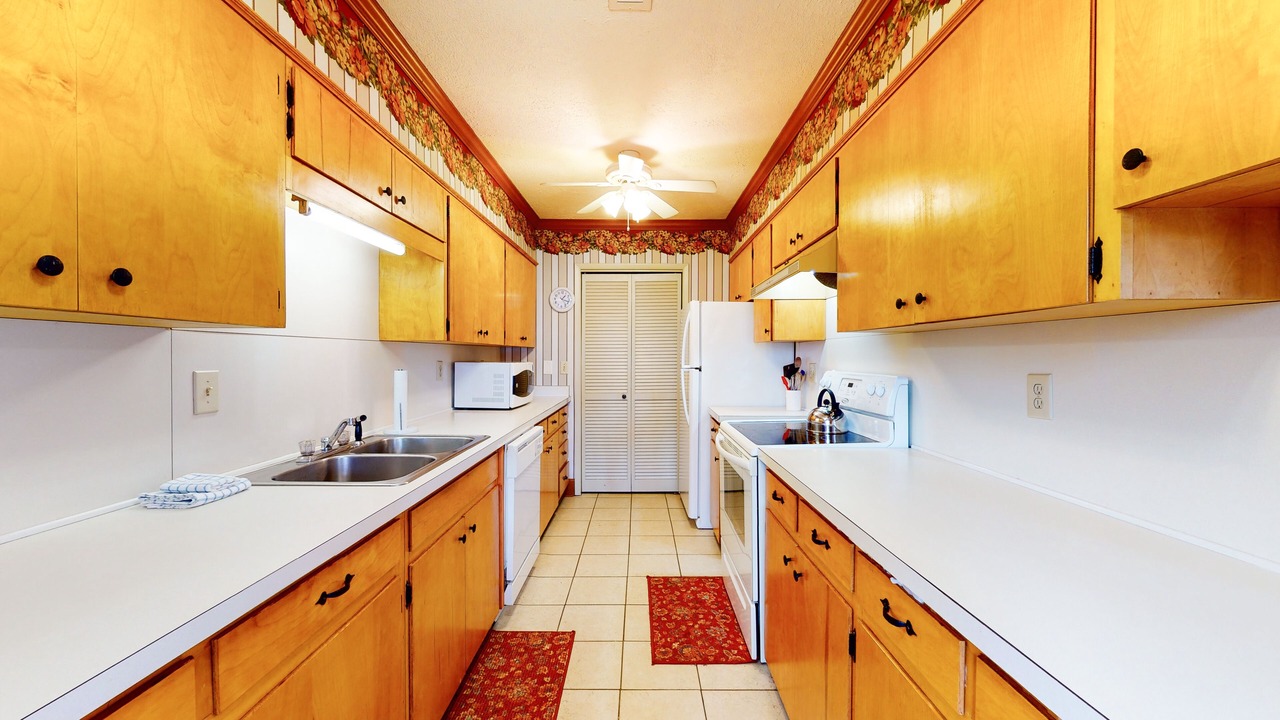Photo of Kitchen in Lake Junaluska