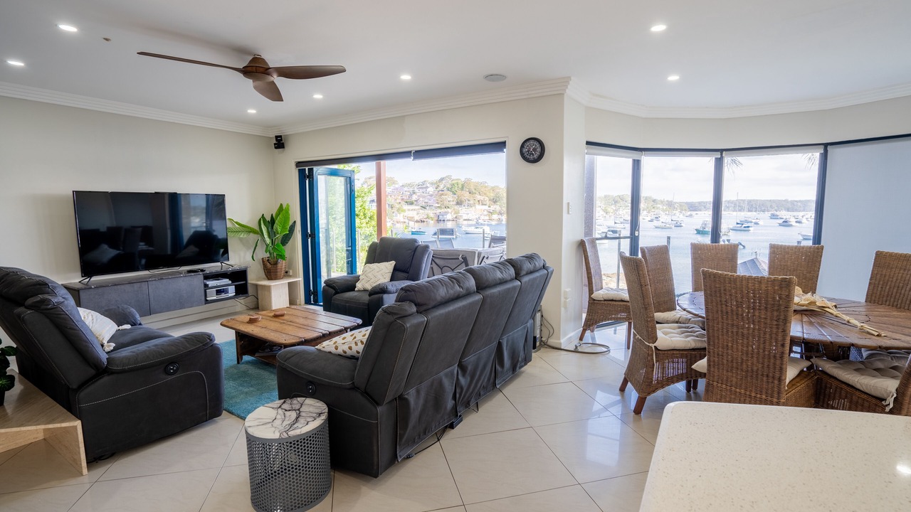 Photo of Livingroom in Burraneer