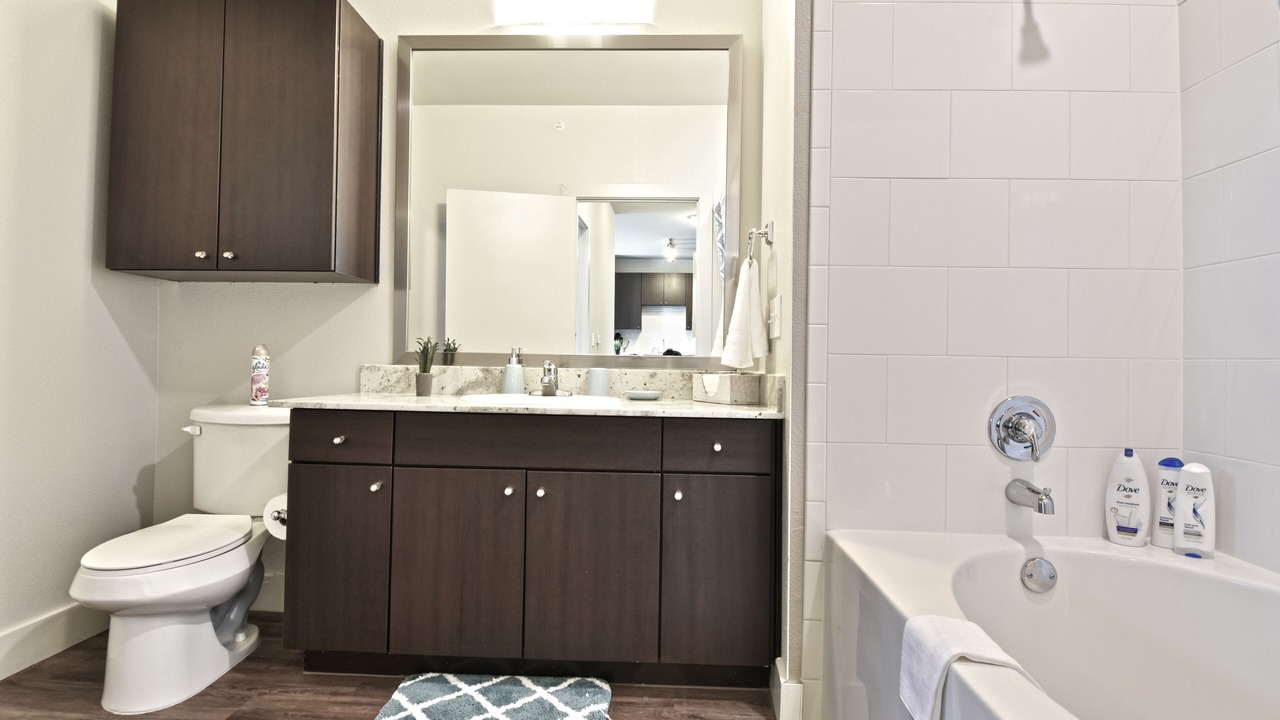 Photo of Bathroom in Knox - Henderson