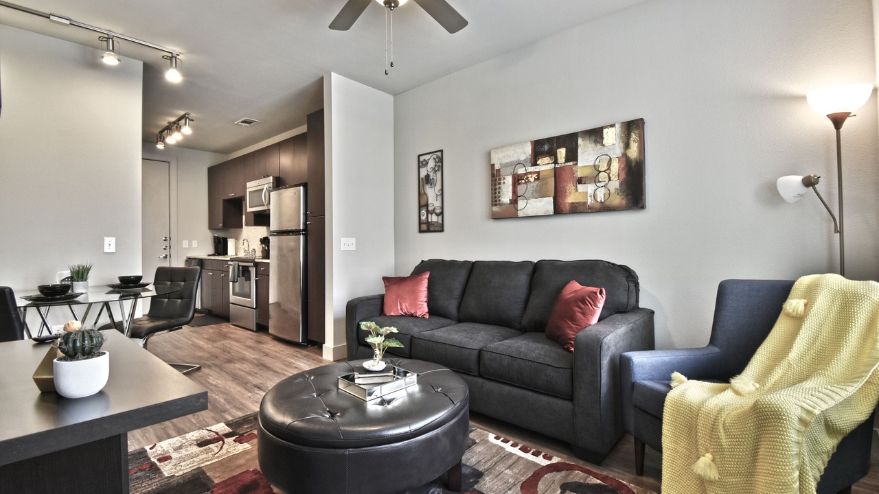 Photo of Livingroom in Knox - Henderson