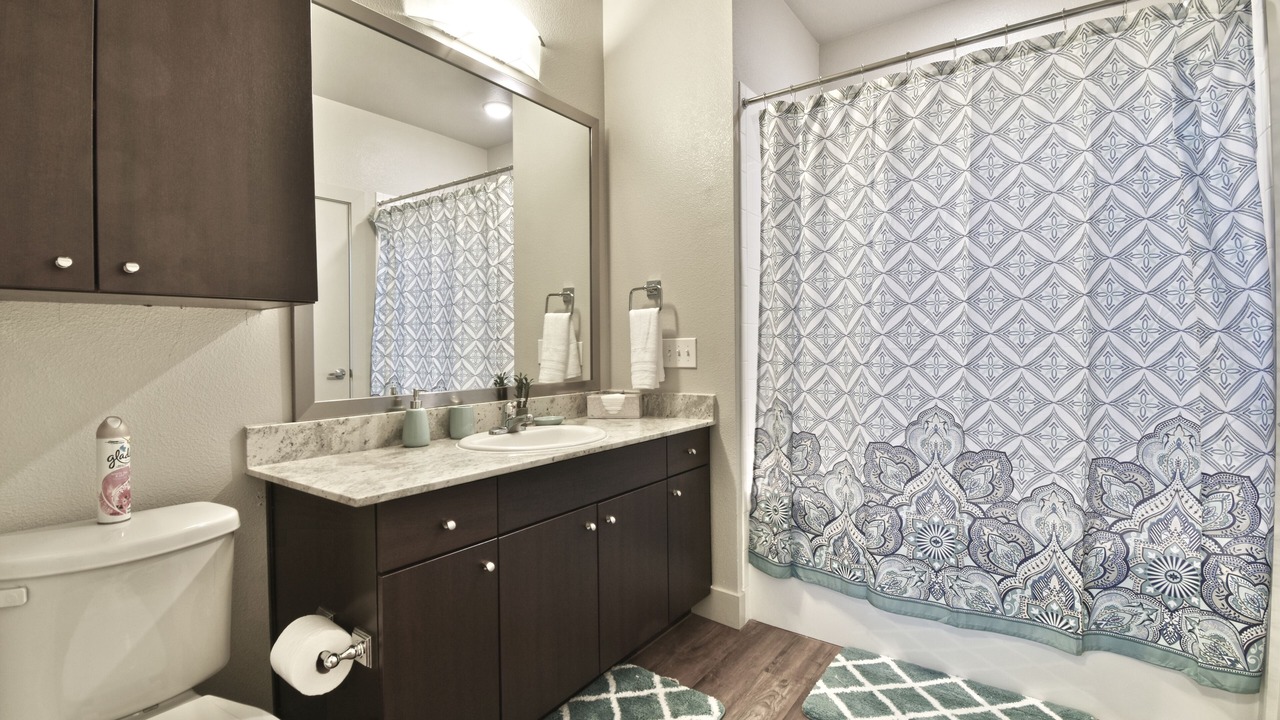 Photo of Bathroom in Knox - Henderson
