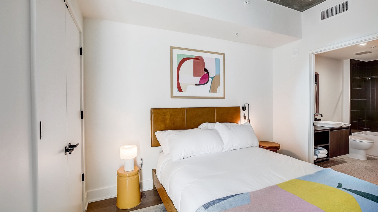 Photo of Bedroom in Rainey Street Historic District