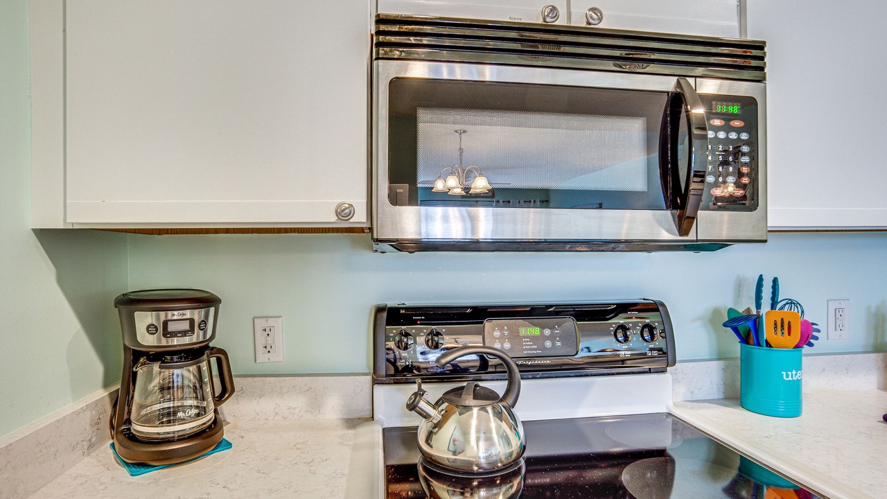 Photo of Kitchen in Oceanmarsh Subdivision