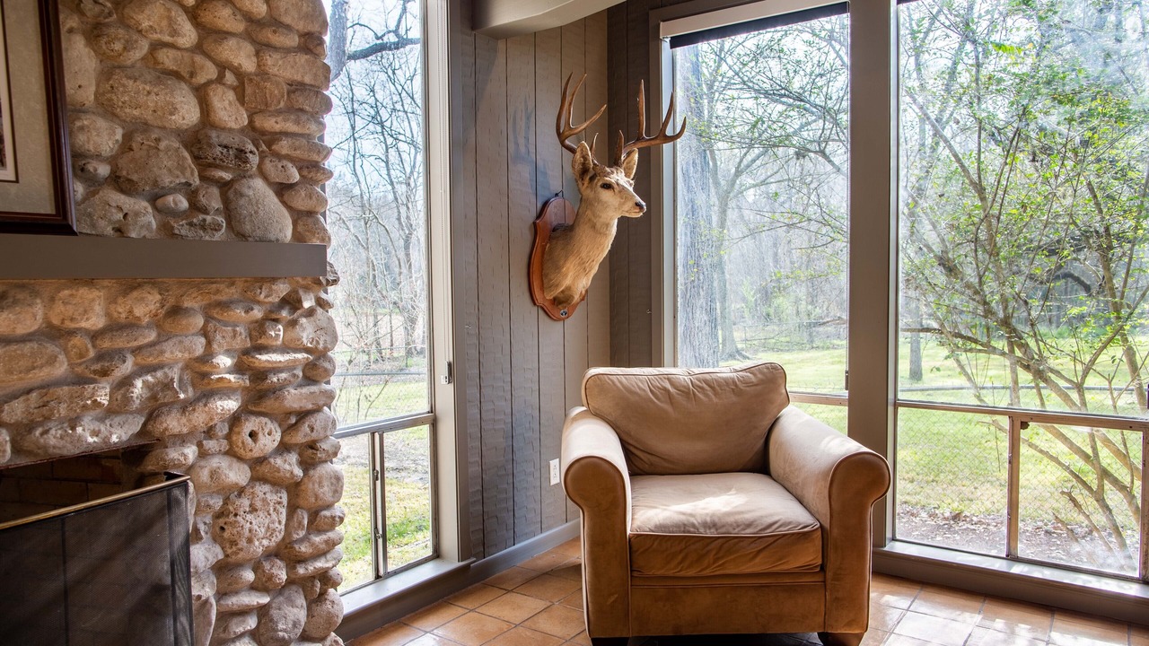 Photo of Livingroom in Eagle Lake