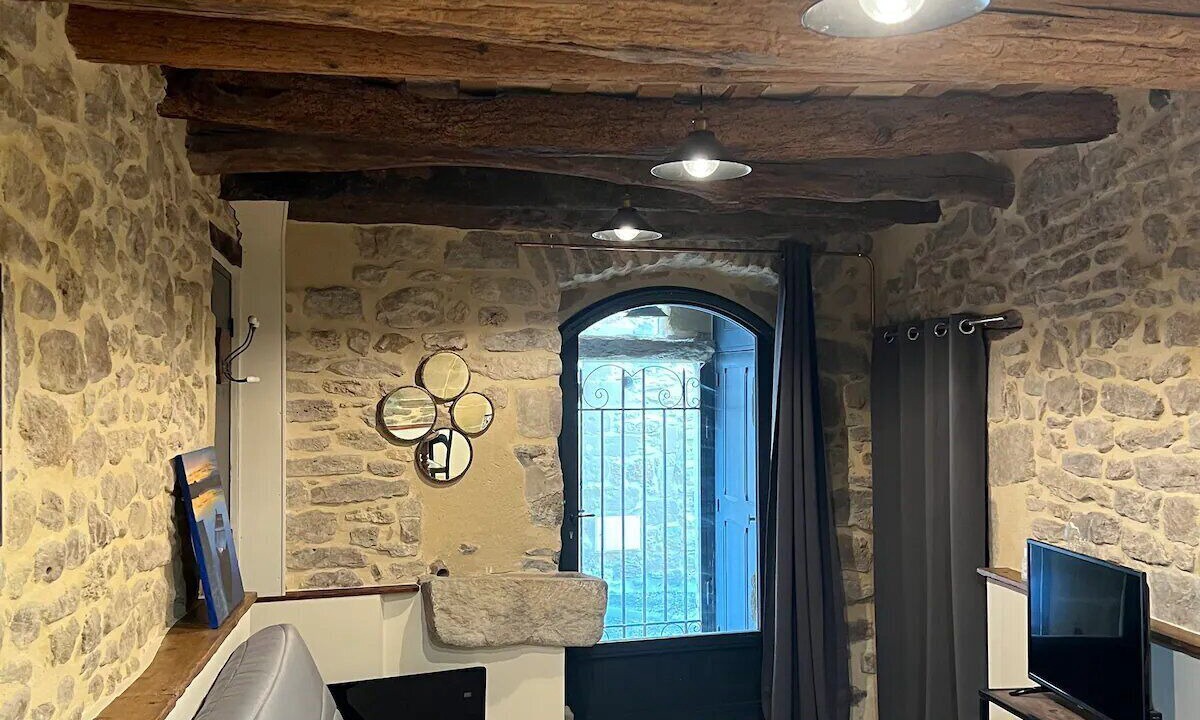 Photo of Livingroom in Montaren-et-Saint-Mediers