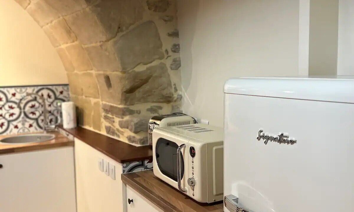 Photo of Kitchen in Montaren-et-Saint-Mediers