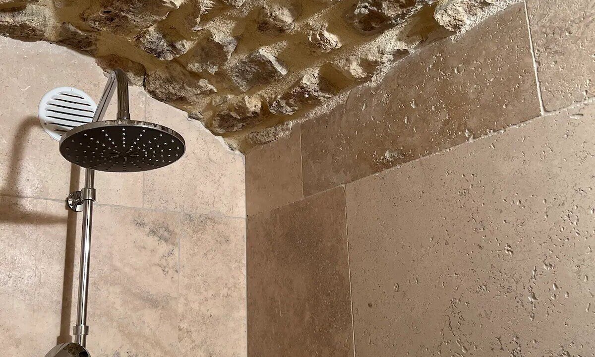 Photo of Bathroom in Montaren-et-Saint-Mediers