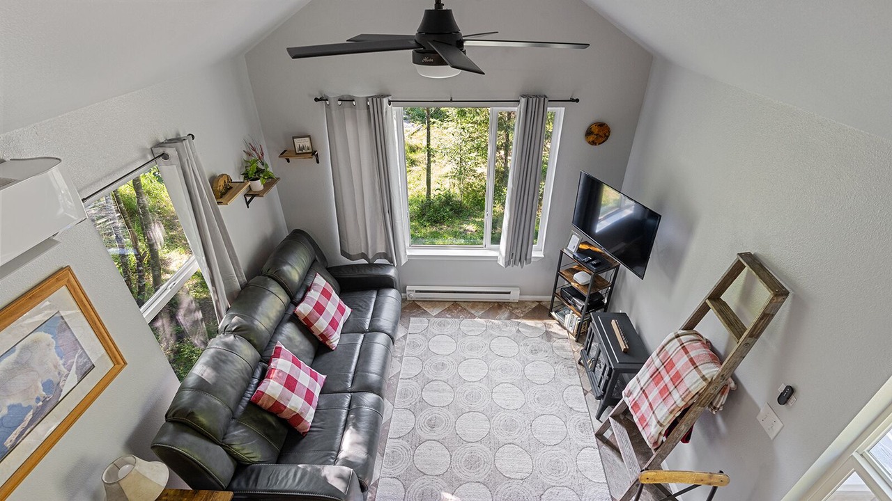 Photo of Livingroom in Ashford