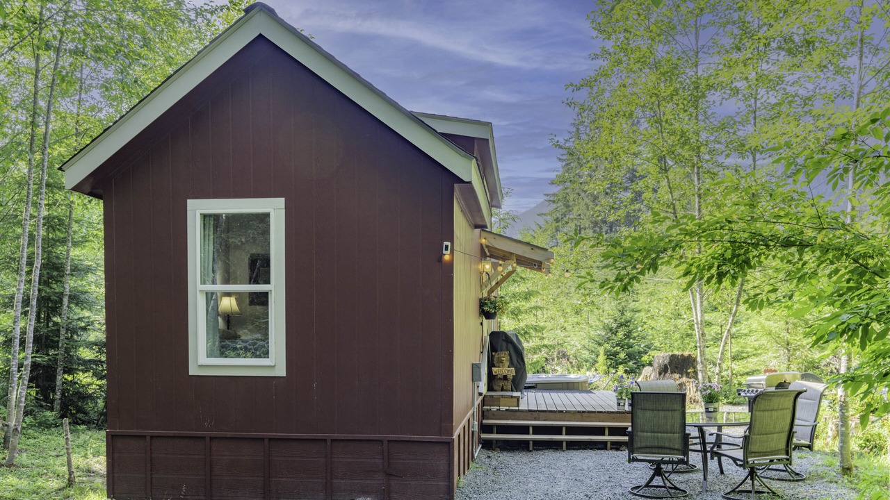 Photo of Outdoor in Ashford