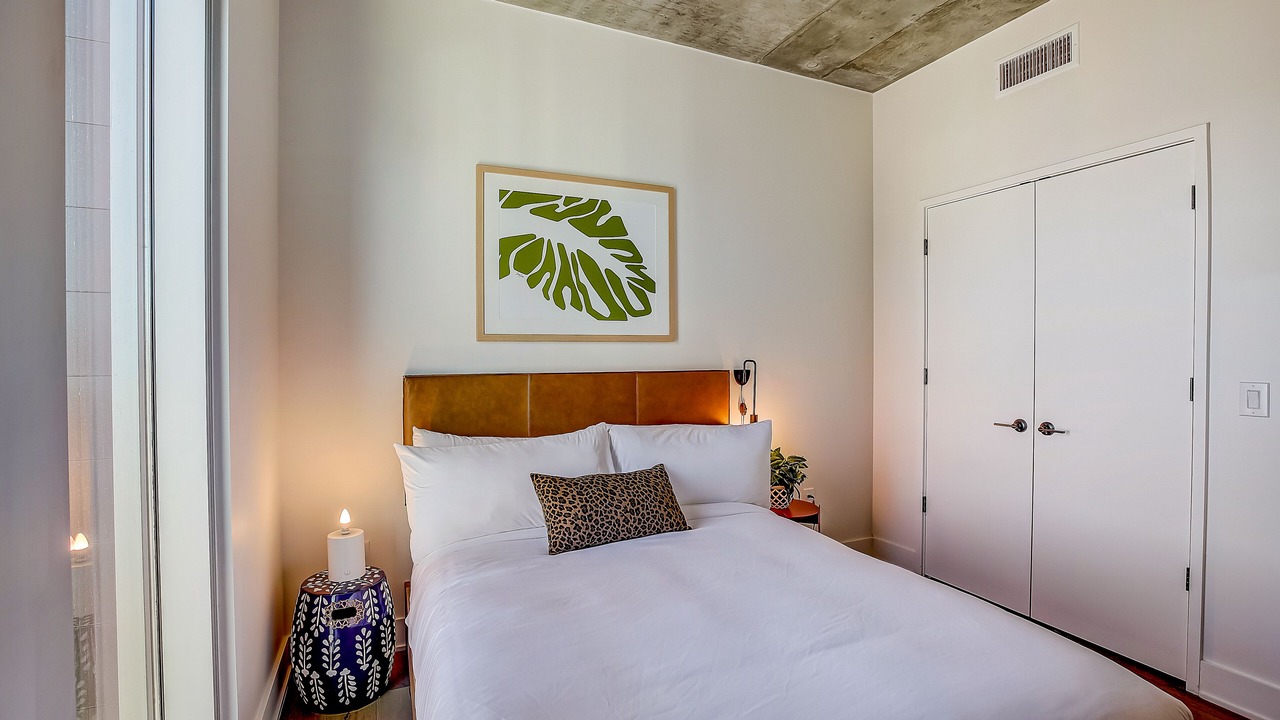 Photo of Bedroom in Rainey Street Historic District