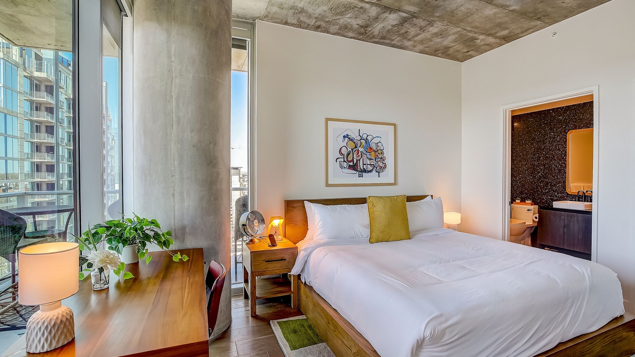 Photo of Bedroom in Rainey Street Historic District