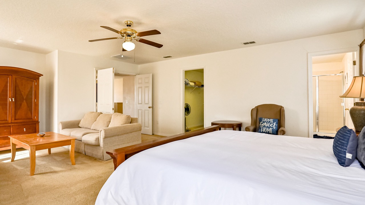 Photo of Bedroom in Windwood Bay