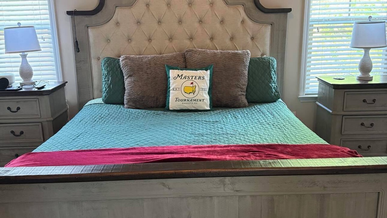 Photo of Bedroom in Martinez