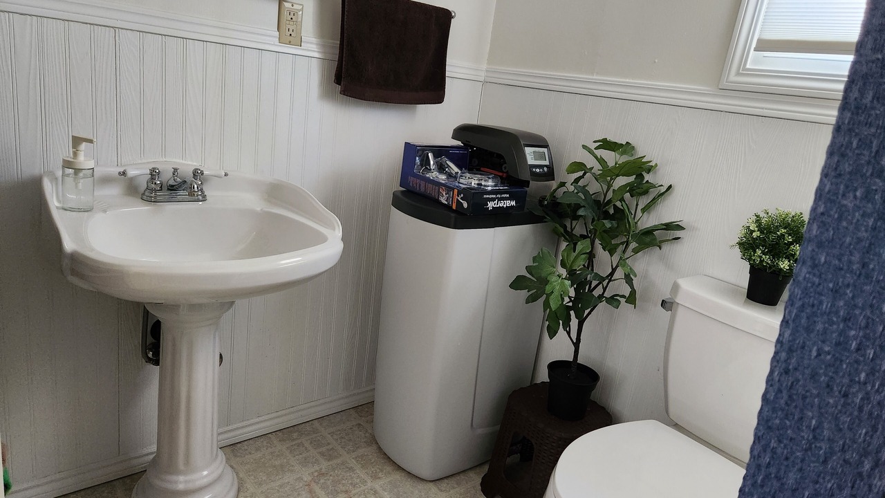 Photo of Bathroom in Sandy Hook