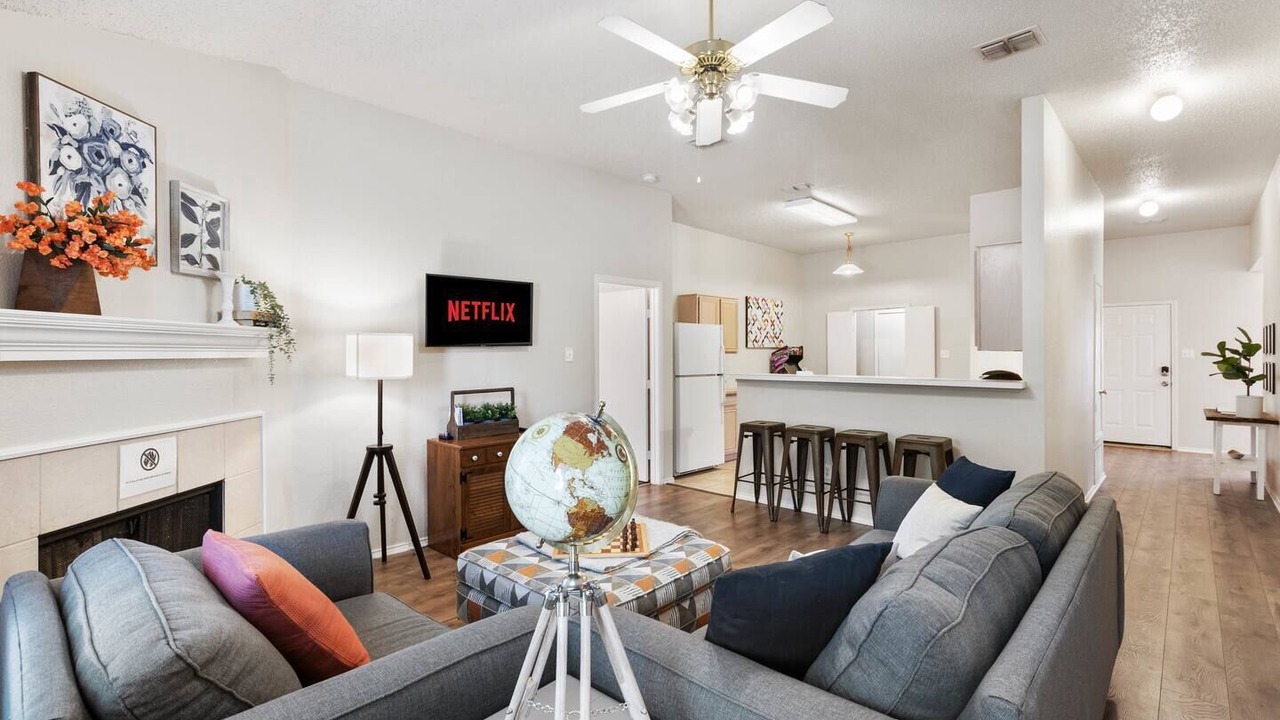 Photo of Livingroom in Burleson