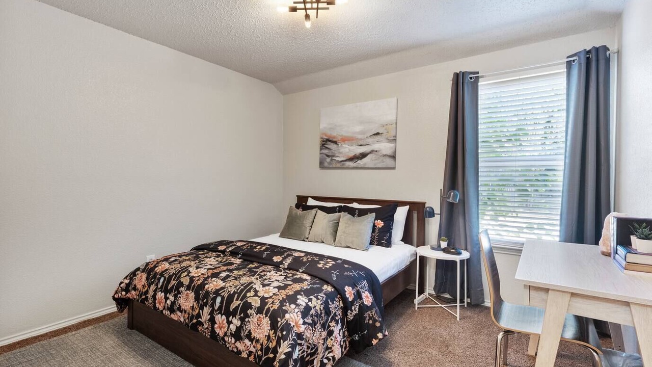 Photo of Bedroom in Burleson